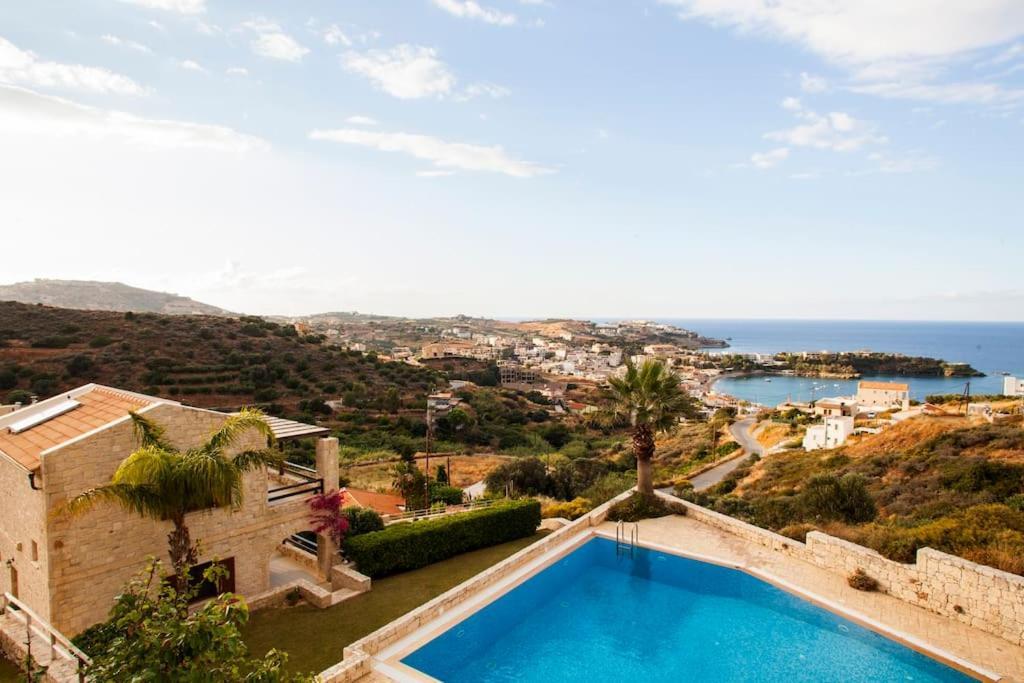 Luxury Villa Pantheon อาเยีย เปลาเยีย ภายนอก รูปภาพ