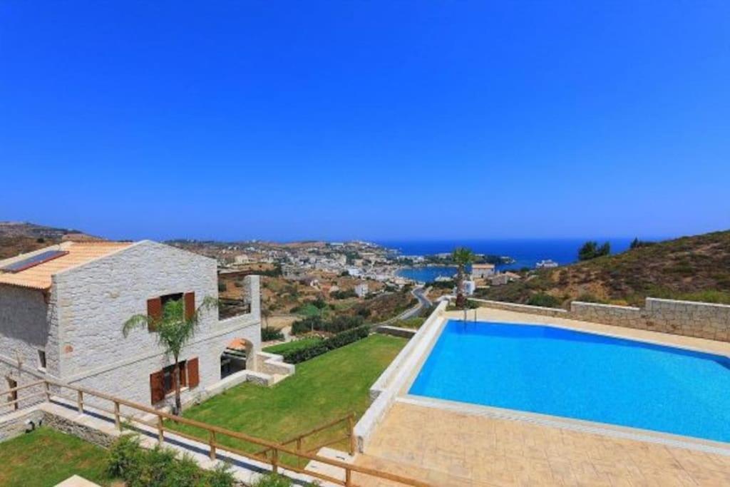 Luxury Villa Pantheon อาเยีย เปลาเยีย ภายนอก รูปภาพ
